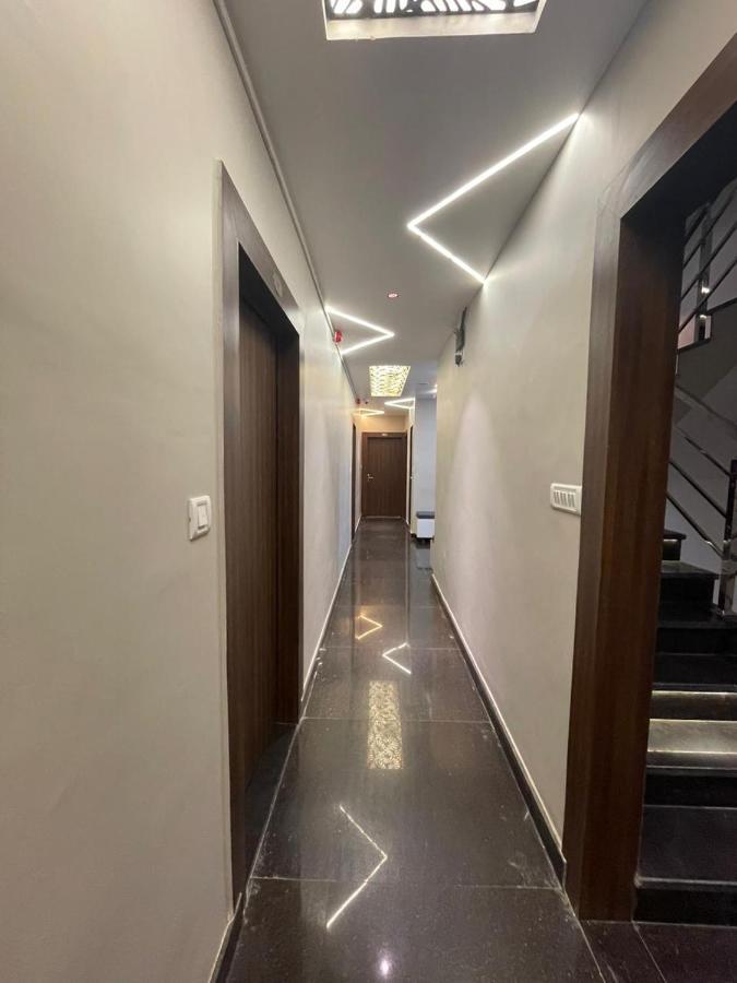 Vishwanath Inn Varanasi Exterior photo