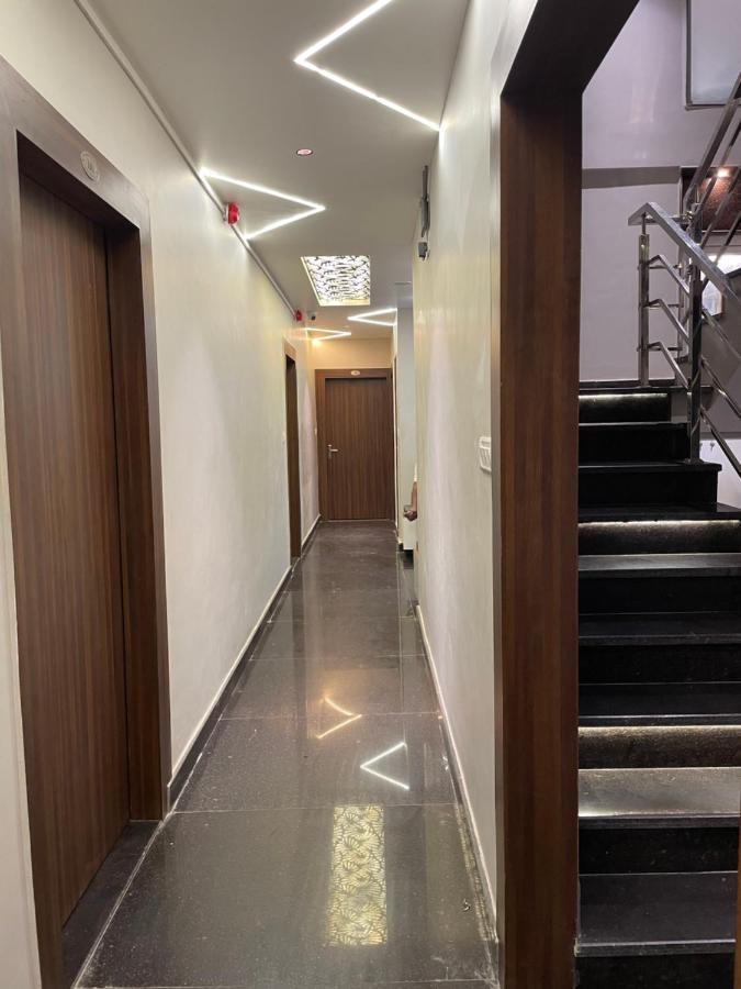 Vishwanath Inn Varanasi Exterior photo